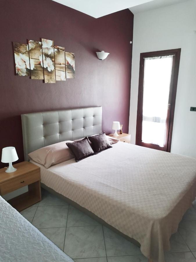 La Gioia Di Casa Villa Àrbatax Exteriör bild